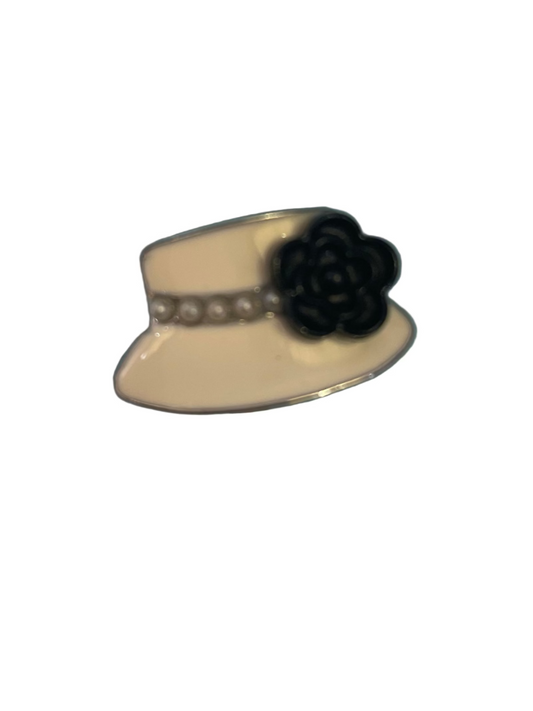 Hat coco white gold rose charm
