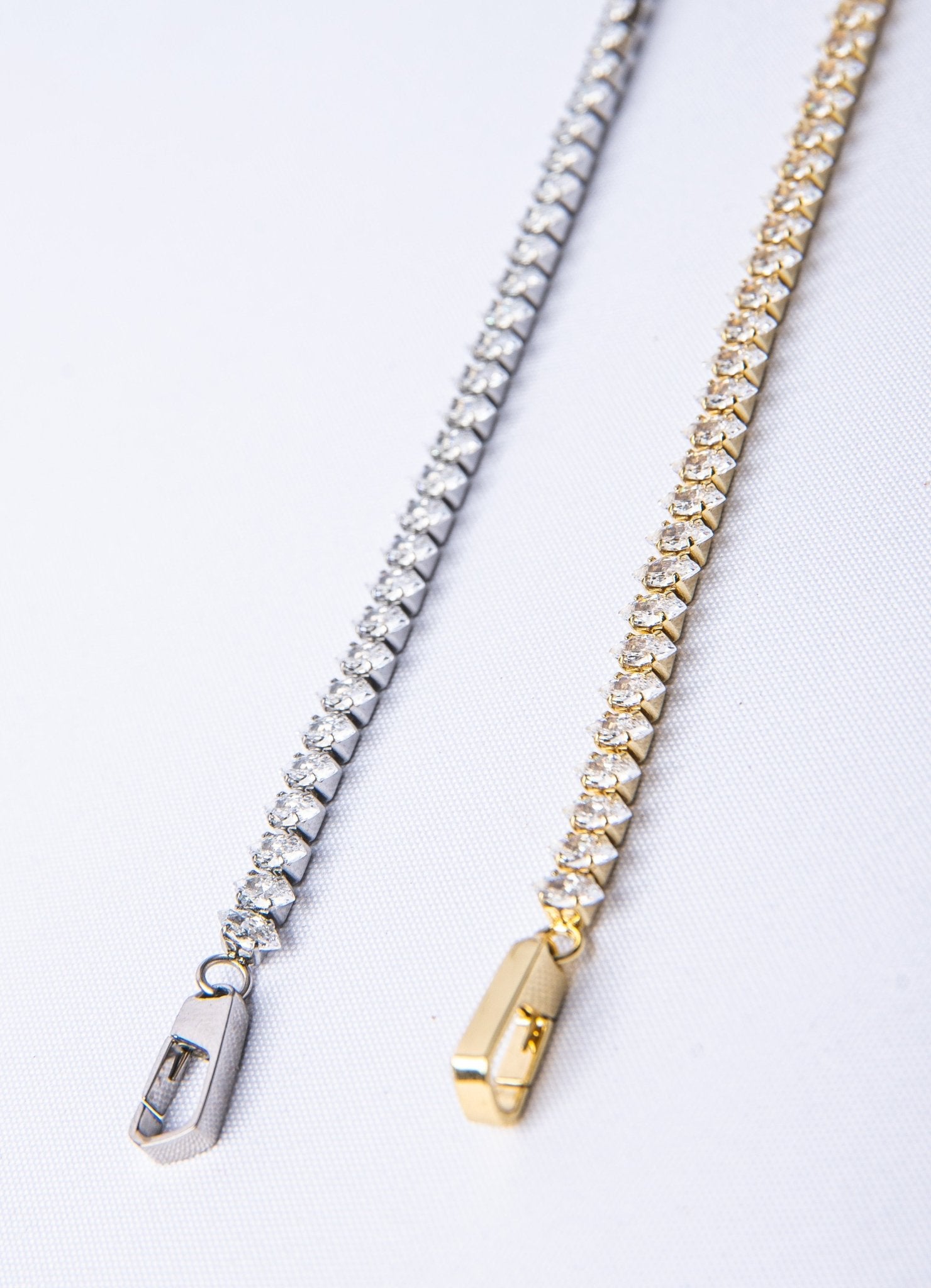 Crystal Strap Oval - Peggell