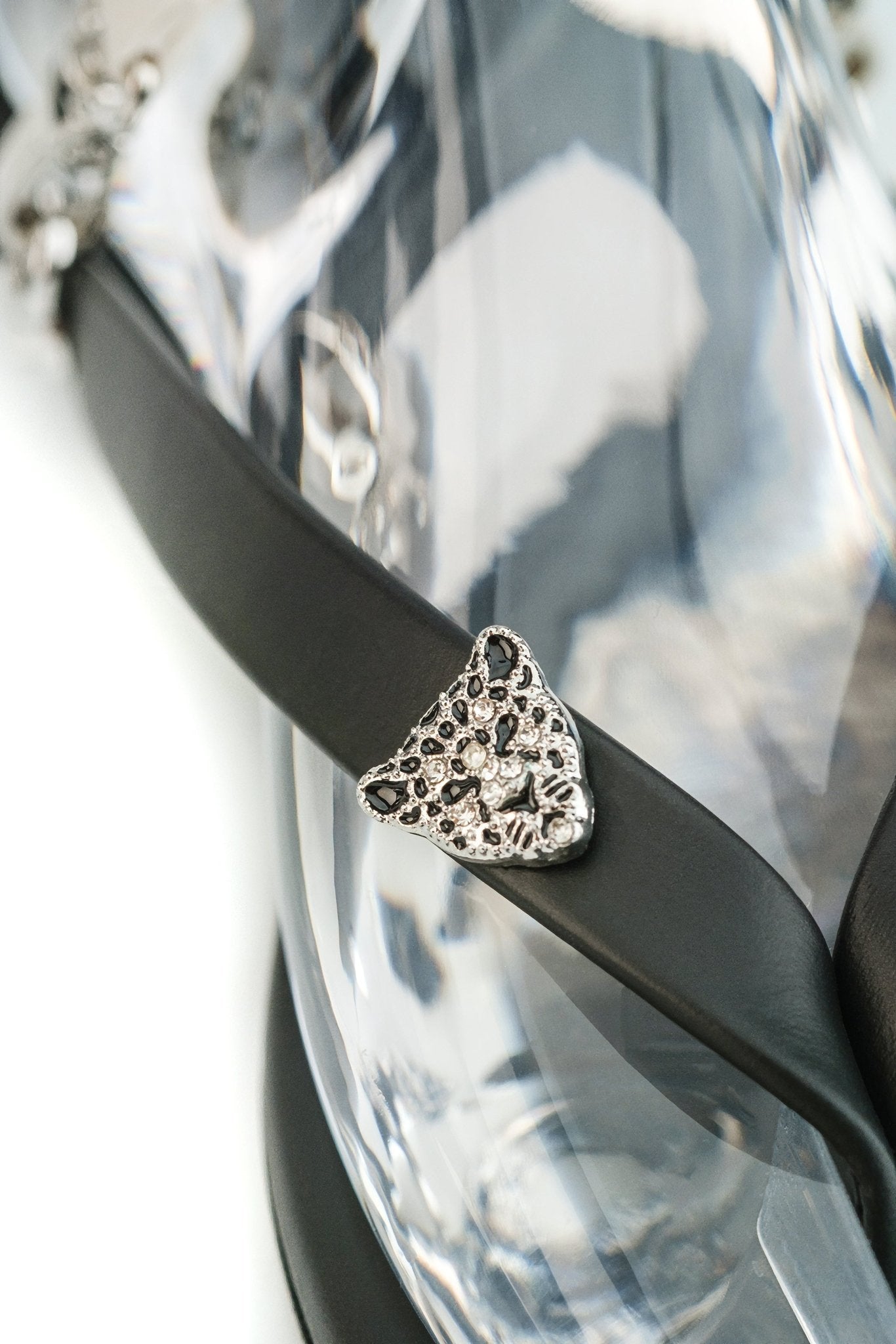 Elena Butterfly Leather Glamflip® - Peggell Mallorca SL