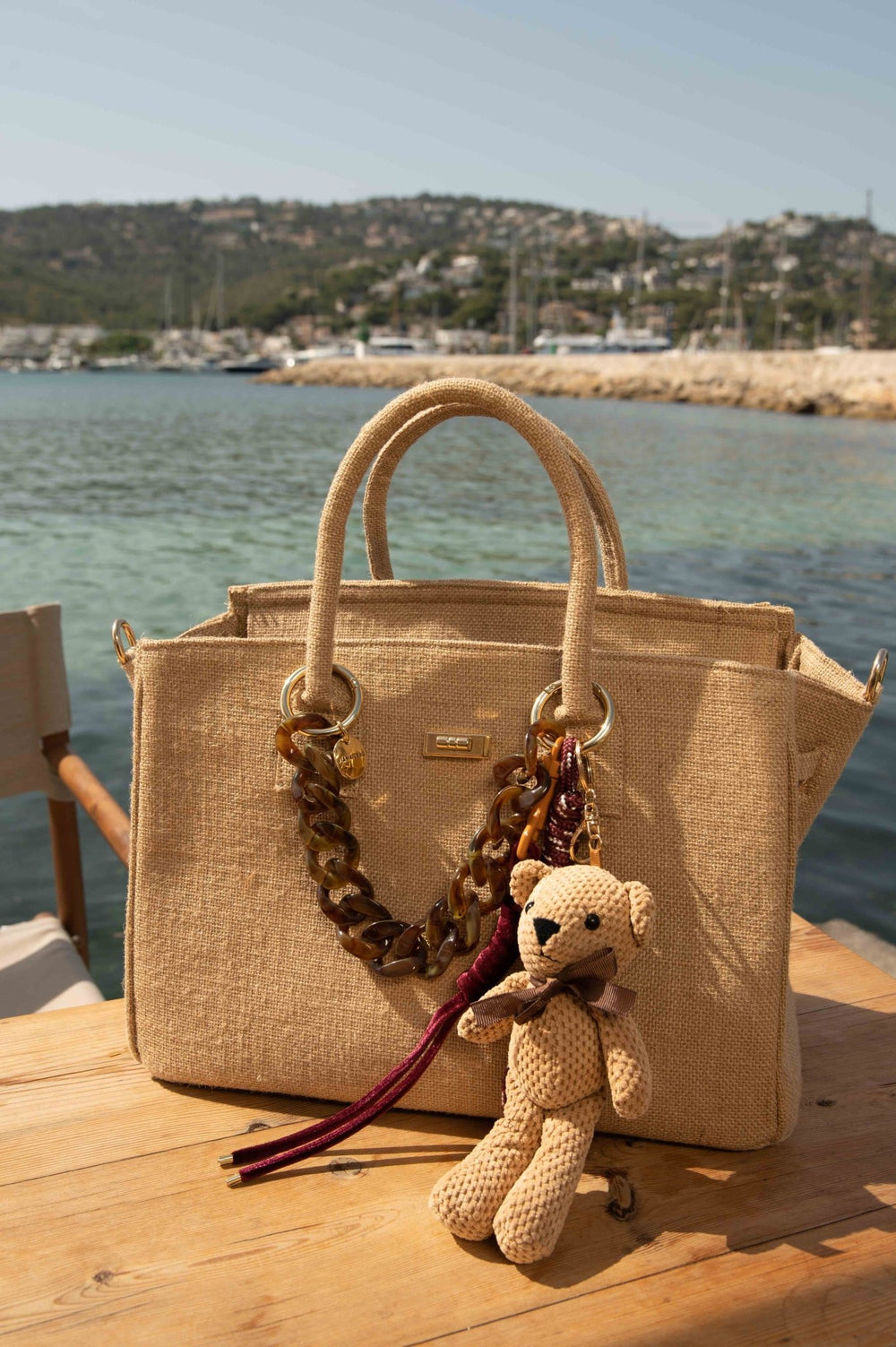 Jute Bag by Peggell with teddy bear chain charm - Peggell Mallorca SL