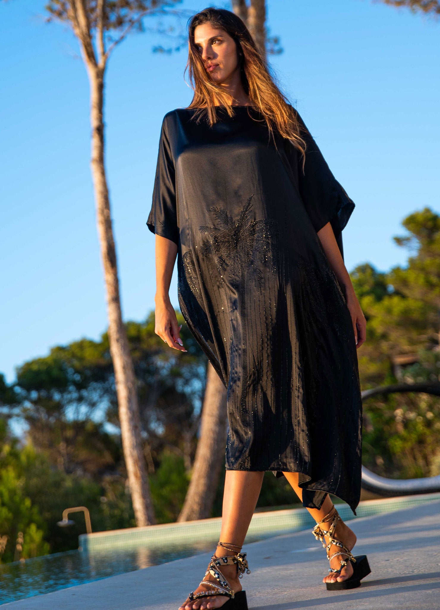 Palmtrees Mulberry Silk Kaftan Black - Peggell