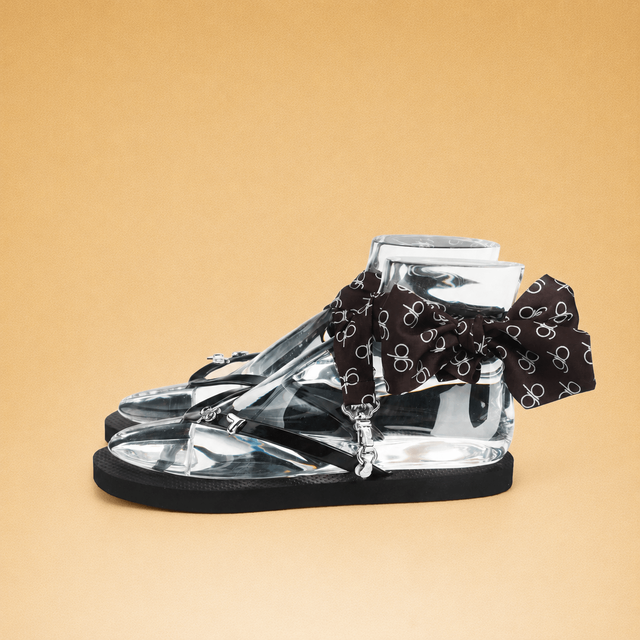 Peggell x Gitta Banko Black GB Glamflip® Silver - Peggell Mallorca SL