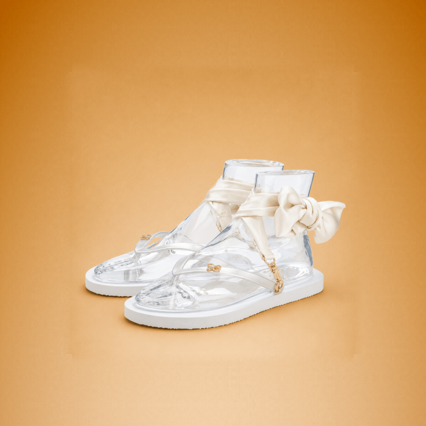 Peggell x Gitta Banko White GB Glamflip® Gold - Peggell Mallorca SL