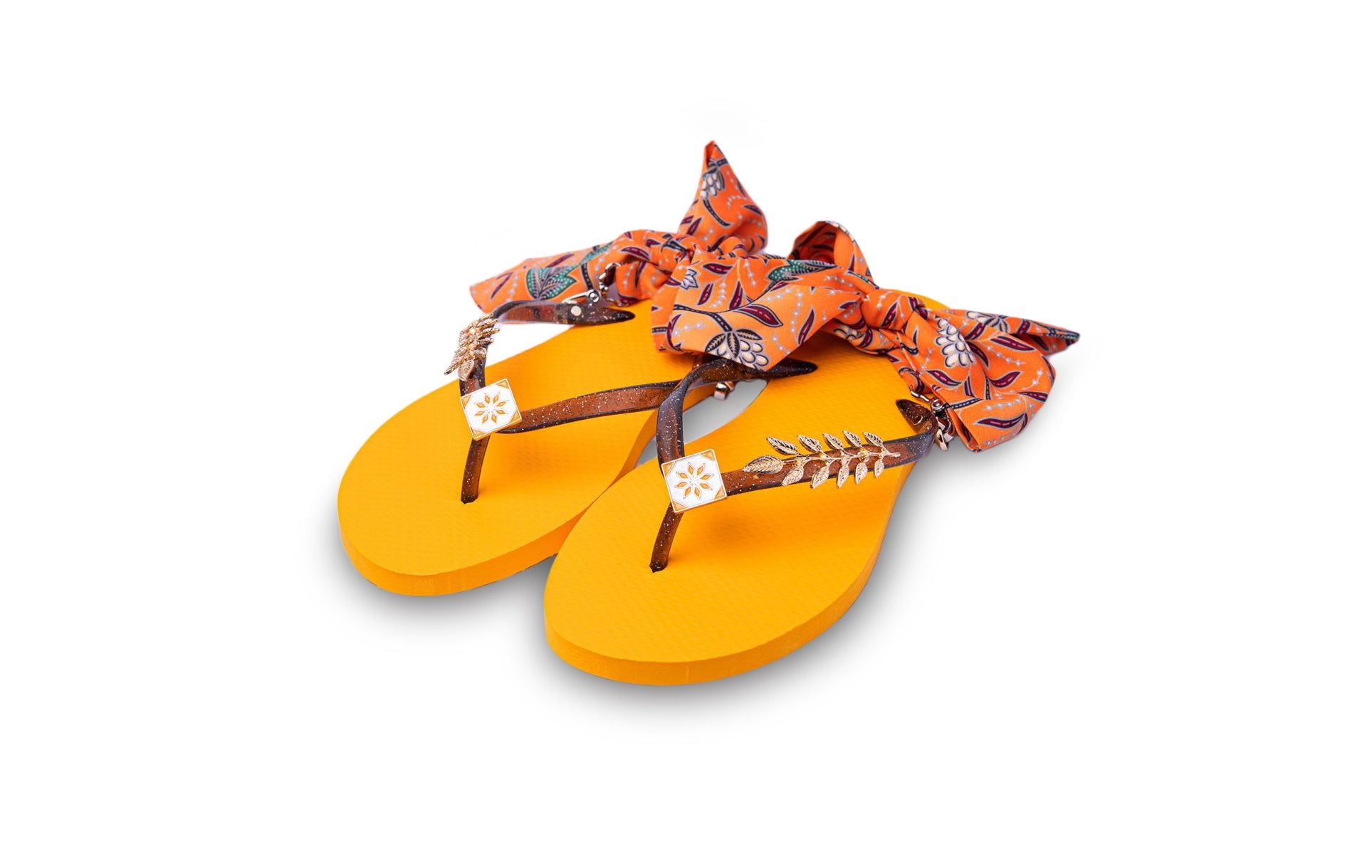 Indian vibrant summer glamflip. Colourful flowers flip flops and sandals - Peggell
