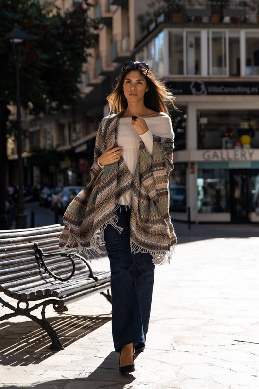 Poncho by Thomas Rath - Peggell